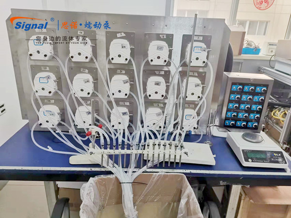 蠕動泵灌裝機 蠕動泵灌裝機